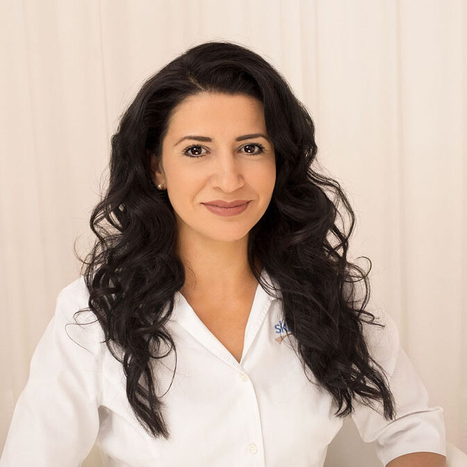 Dauerhafte Haarentfernung München Schwabing Mitarbeiterin Loida