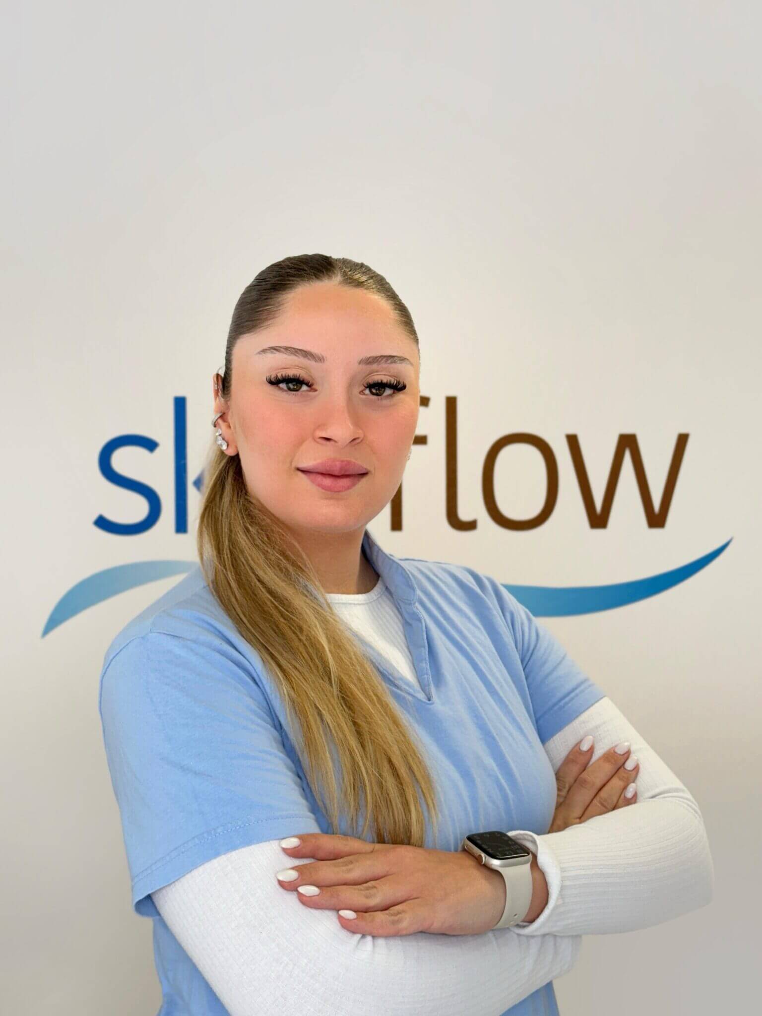 Dauerhafte Haarentfernung München Unterhaching Mitarbeiterin Lara